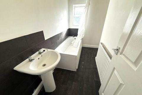 2 bedroom terraced house to rent, Slater Street, Blackburn. Lancs. BB2 4PA