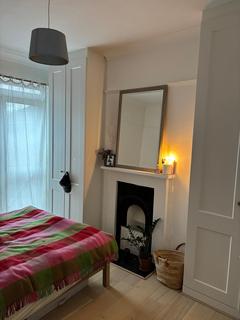 2 bedroom apartment to rent, Mornington Road, Leytonstone, E11