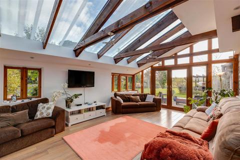 6 bedroom barn conversion for sale, The Germonds, Watery Lane, Welsh St Donats, CF71 7SS