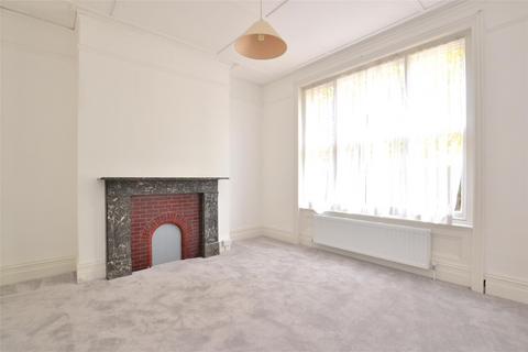 2 bedroom apartment to rent, Salisbury Road, Hertfordshire EN5