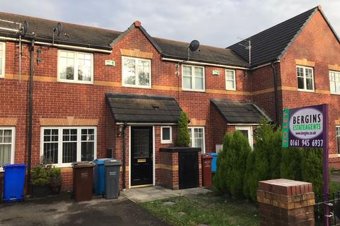 3 bedroom mews to rent, Manchester, Manchester M22