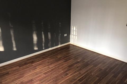 3 bedroom mews to rent, Manchester, Manchester M22