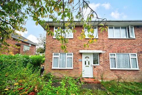 Hillary Close, Luton, Bedfordshire, LU3