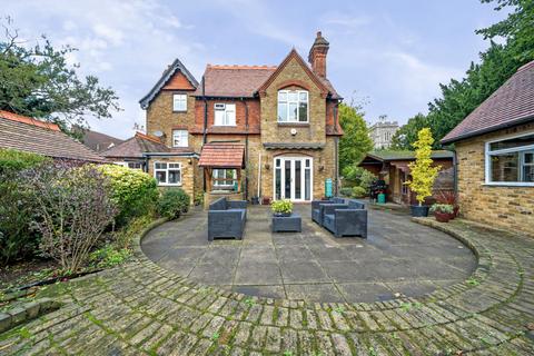 6 bedroom detached house for sale, Royal Lane, Hillingdon Village