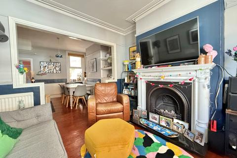 13 Ferndale Road, Exeter, EX2 9BW