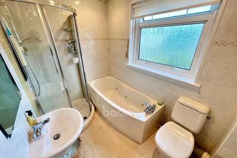 3 bedroom end of terrace house for sale, 8 Sycamore Avenue, Beith