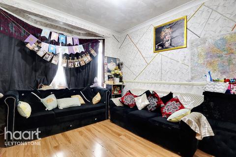 3 bedroom terraced house for sale, Peterborough Road, London