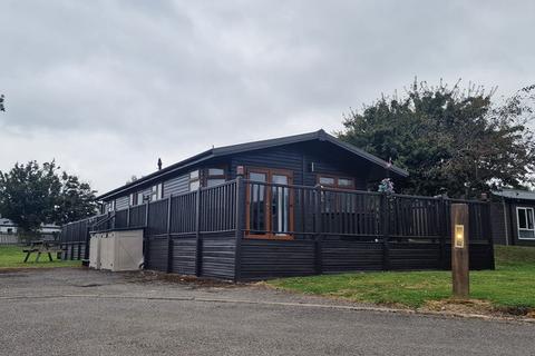 3 bedroom holiday lodge for sale, Redwood, Flamingo Land, Kirby Misperton YO17