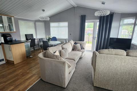 3 bedroom holiday lodge for sale, Redwood, Flamingo Land, Kirby Misperton YO17