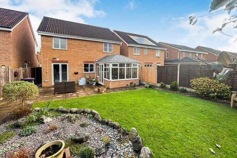 4 bedroom detached house for sale, Morda