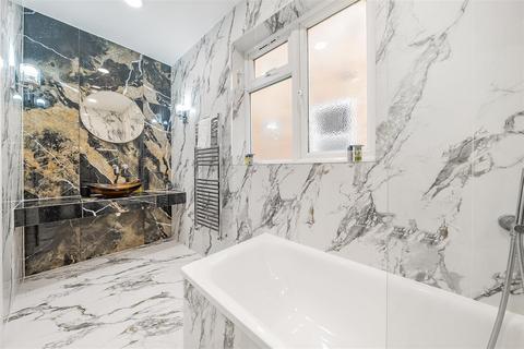 60 Vincent Road, Kingston Upon Thames, KT1 3HJ