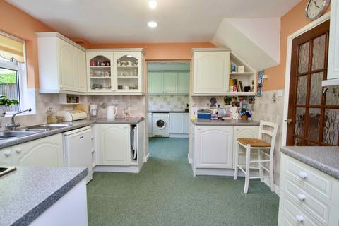 3 bedroom link detached house for sale, Lower Actis, Glastonbury