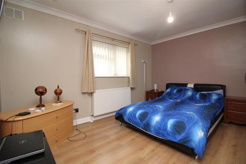 21 Dover Road, Walton, Peterborough, PE4 6JG