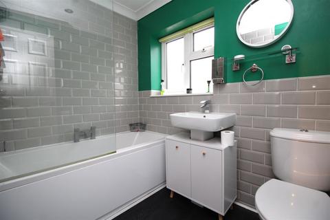 21 Dover Road, Walton, Peterborough, PE4 6JG
