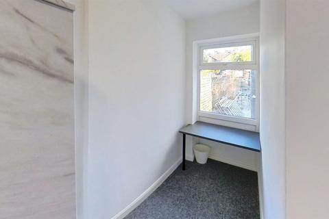 1 bedroom in a house share to rent, Fratton Road, Fratton, Portsmouth