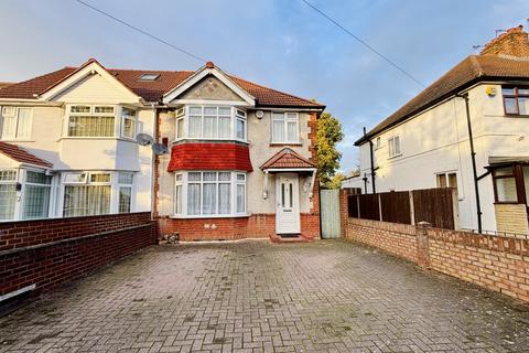 3 bedroom semi-detached house for sale, The Crossways,  Hounslow, TW5