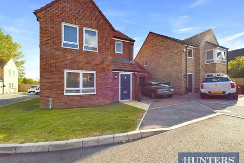 3 bedroom detached house to rent, Victoria Croft, Leven, Beverley, HU17 5AB