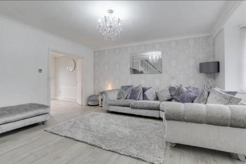 4 bedroom detached house for sale, Kingsley Meadows, Wickford, SS12