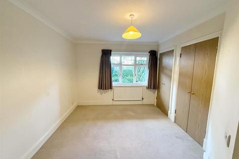 2, Byron House Belwell Place, Sutton Coldfield, B74 4AY