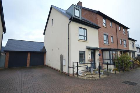 4 bedroom end of terrace house for sale, Wall Close, Lawley