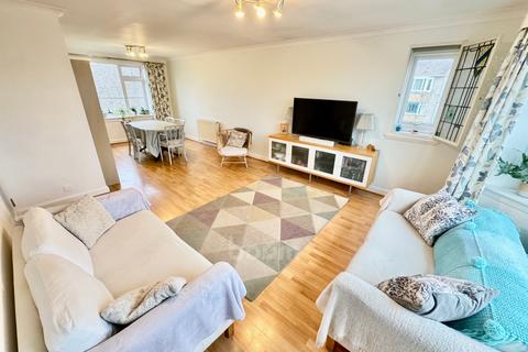 2 bedroom flat for sale, 2E Well Street, West Kilbride