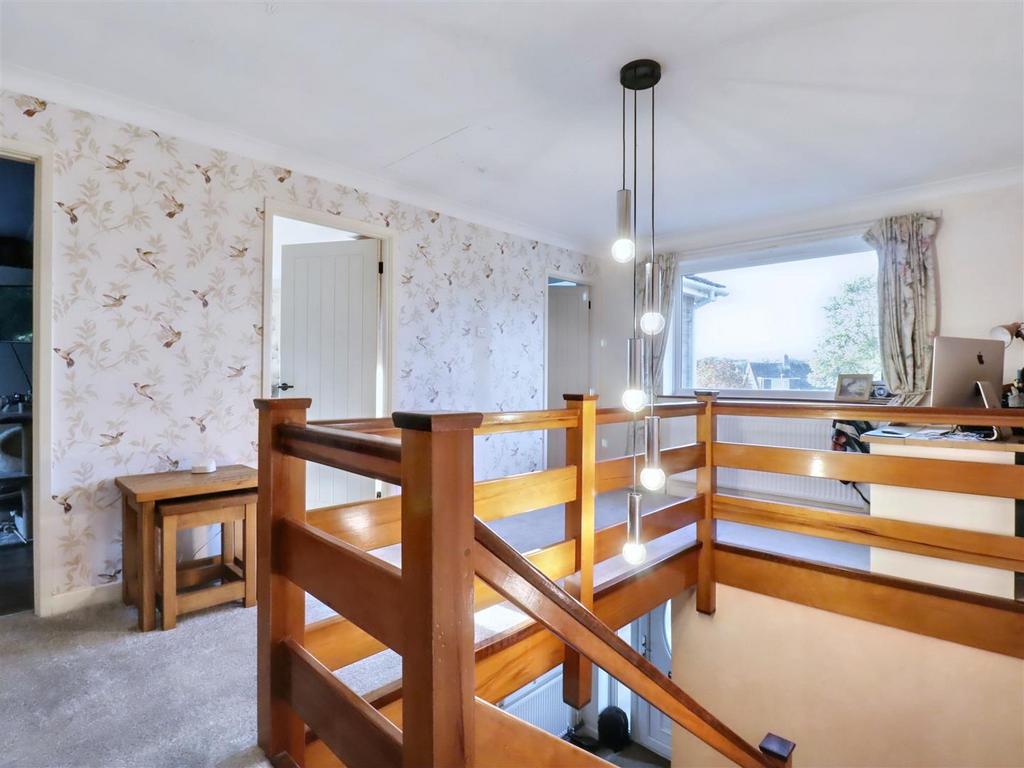 Galleried landing