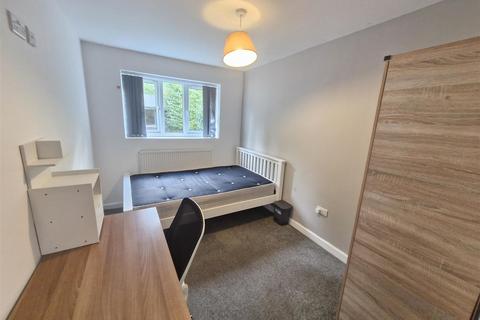 6 bedroom semi-detached house to rent, £130pppw excl bills - Peveril Road, Beeston