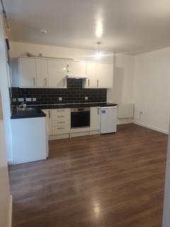 2 bedroom flat to rent, Flat 4 Middleton Road