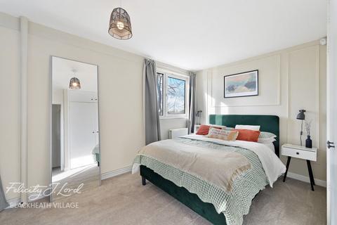 2 bedroom flat for sale, Flintmill Crescent, London