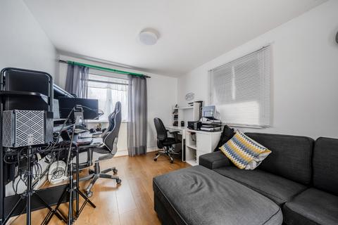 1 bedroom apartment for sale, Trundleys Road, London, SE8