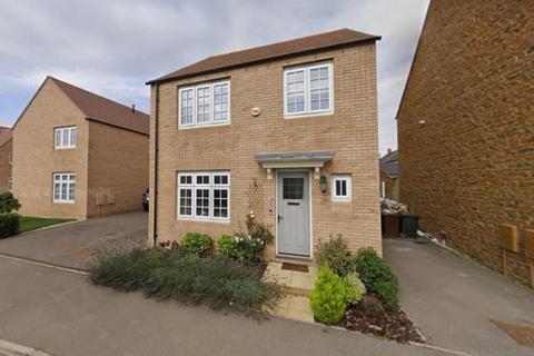 3 bedroom detached house to rent, Tyrrell Road,  Banbury,  OX16