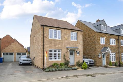 3 bedroom detached house to rent, Banbury,  Oxfordshire,  OX16