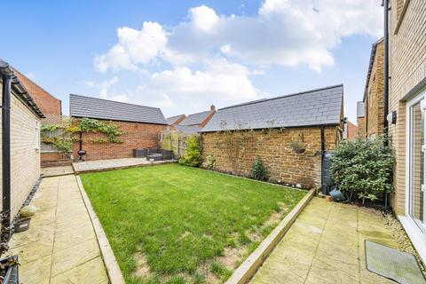 3 bedroom detached house to rent, Banbury,  Oxfordshire,  OX16