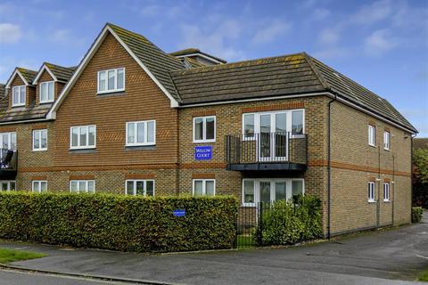 Woodlands Avenue, Rustington BN16