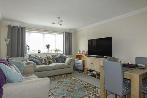 2 bedroom apartment for sale, Woodlands Avenue, Rustington BN16