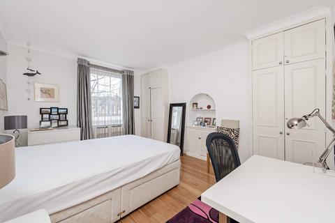 3 bedroom flat to rent, Kensington Place, Kensington, London, W8