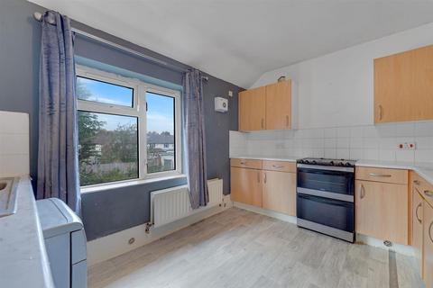 1 bedroom maisonette for sale, Davington Road, Dagenham, Essex