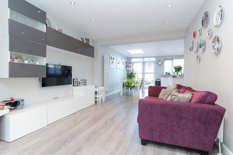 2 Alders Road, Edgware, HA8 9QG