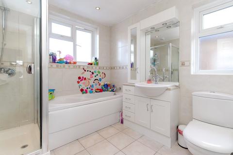 2 Alders Road, Edgware, HA8 9QG