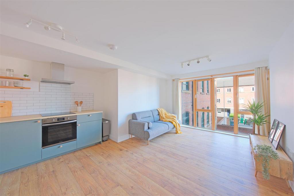 Open plan living/kitchen area