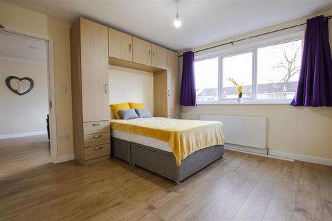 2 bedroom apartment to rent, Wellman Croft, Birmingham B29
