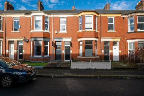 3 bedroom apartment for sale, Trewhitt Road, Heaton, Newcastle Upon Tyne