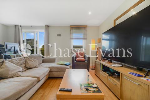 1 bedroom apartment for sale, Queensgate House, Hereford Road, Bow, E3