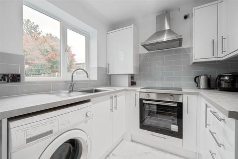 2 bedroom apartment for sale, Cambridge Road, Sandhurst GU47