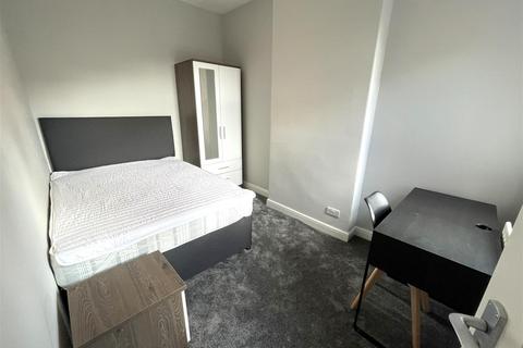 1 bedroom in a house share to rent, 1 Refinery Street, Newcastle ST5