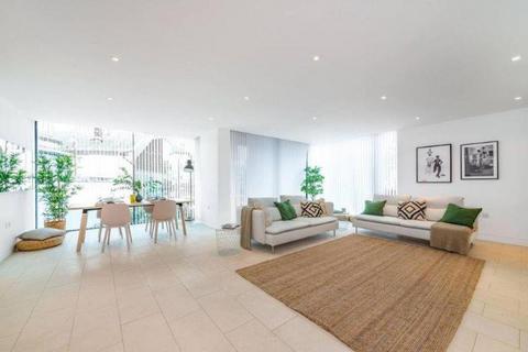 3 bedroom flat to rent, Latitude House, Oval Road, London NW1