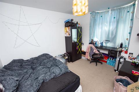 6 bedroom house to rent, Heeley Road, Birmingham B29