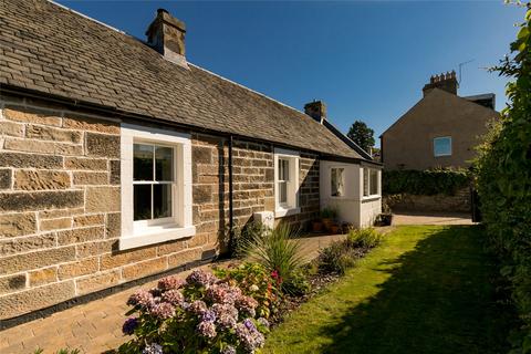 12 Baberton Avenue, Juniper Green, EH14 5DN
