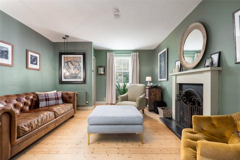 12 Baberton Avenue, Juniper Green, EH14 5DN