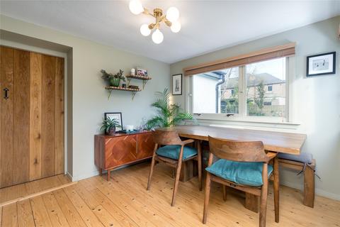 12 Baberton Avenue, Juniper Green, EH14 5DN